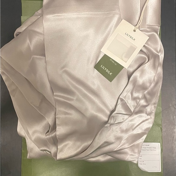 LilySilk High-Waisted Wide Leg Dense Silk Pants - Picture 7 of 7